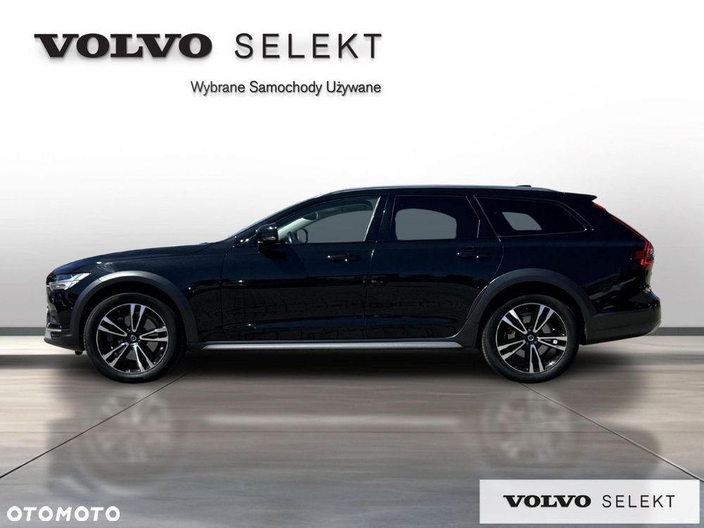Volvo V90 Cross Country - 3