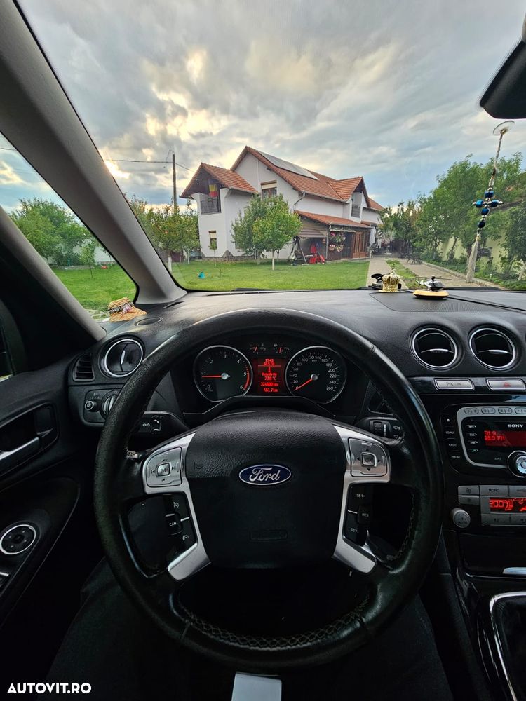 Ford Galaxy - 6