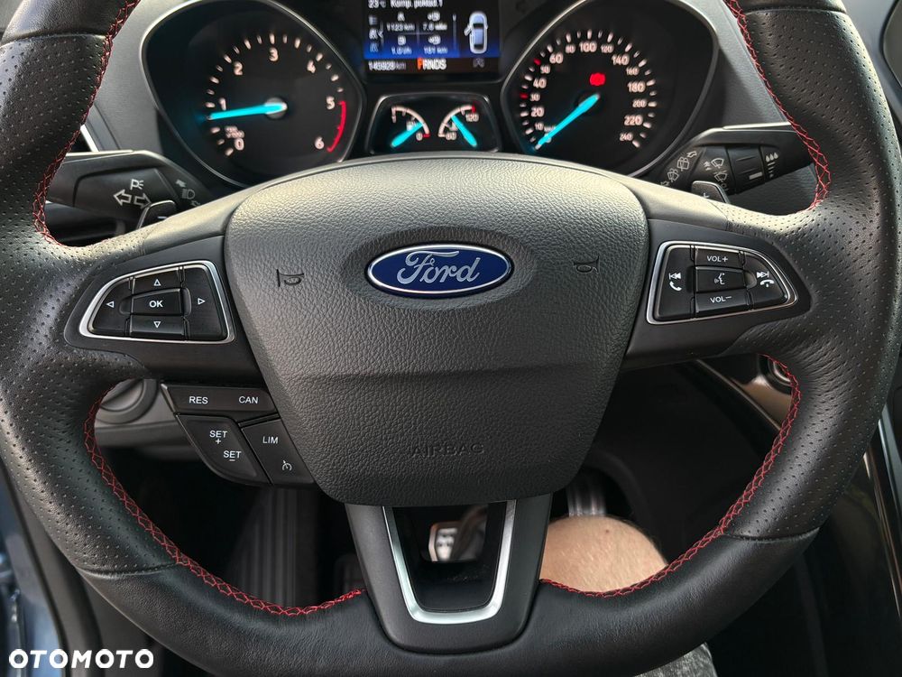 Ford Kuga 2.0 TDCi 4x4 ST-Line - 15