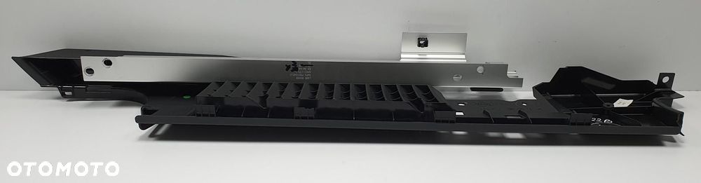 UCHWYT MOCOWANIE PÓŁKI TYŁ RANGE ROVER III L322 - 4