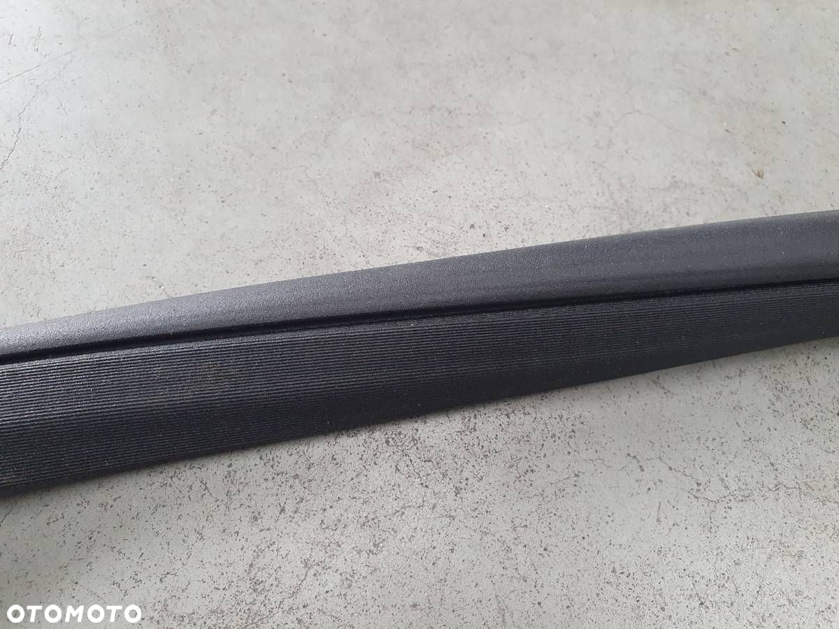 USZCZELKA DRZWI TYŁ LEWA MERCEDES W166 ML - 2