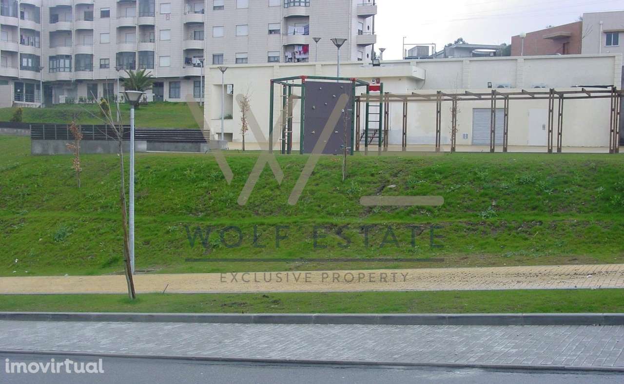 Loja  Venda em Nogueira, Fraião e Lamaçães,Braga - Grande imagem: 3/4