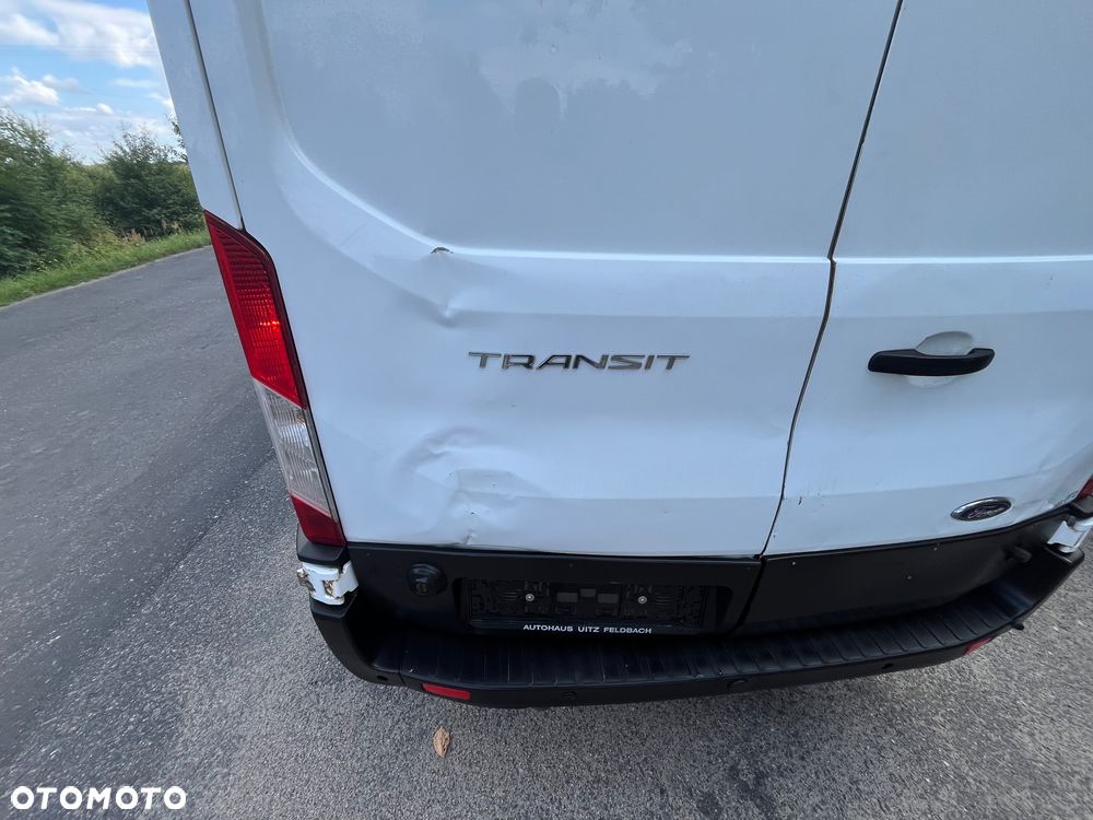 Ford Transit - 12