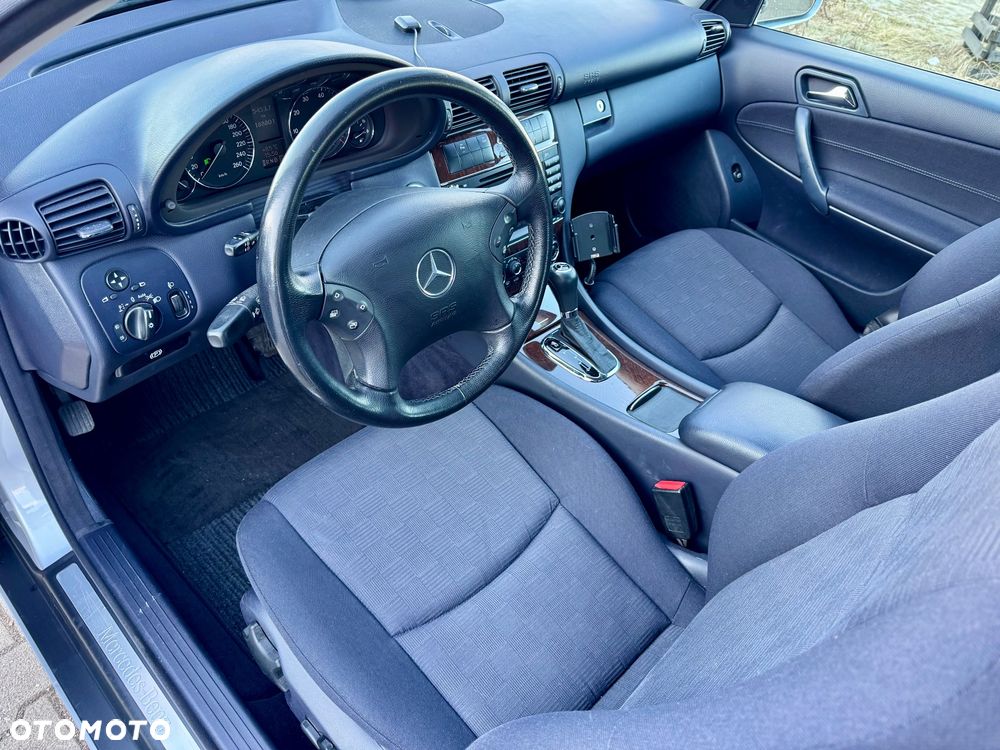 Mercedes-Benz Klasa C 280 Elegance 4-Matic - 16
