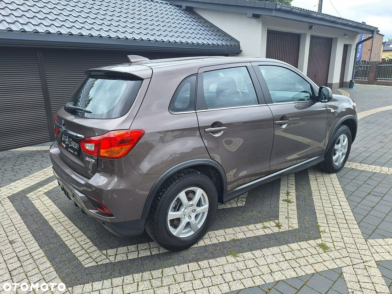 Mitsubishi ASX - 5