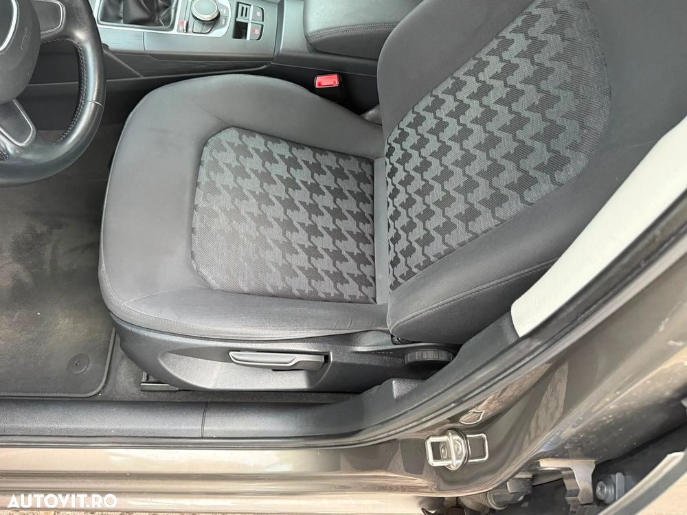 Audi A3 Sportback 1.2 TFSI S line Sportpaket - 4