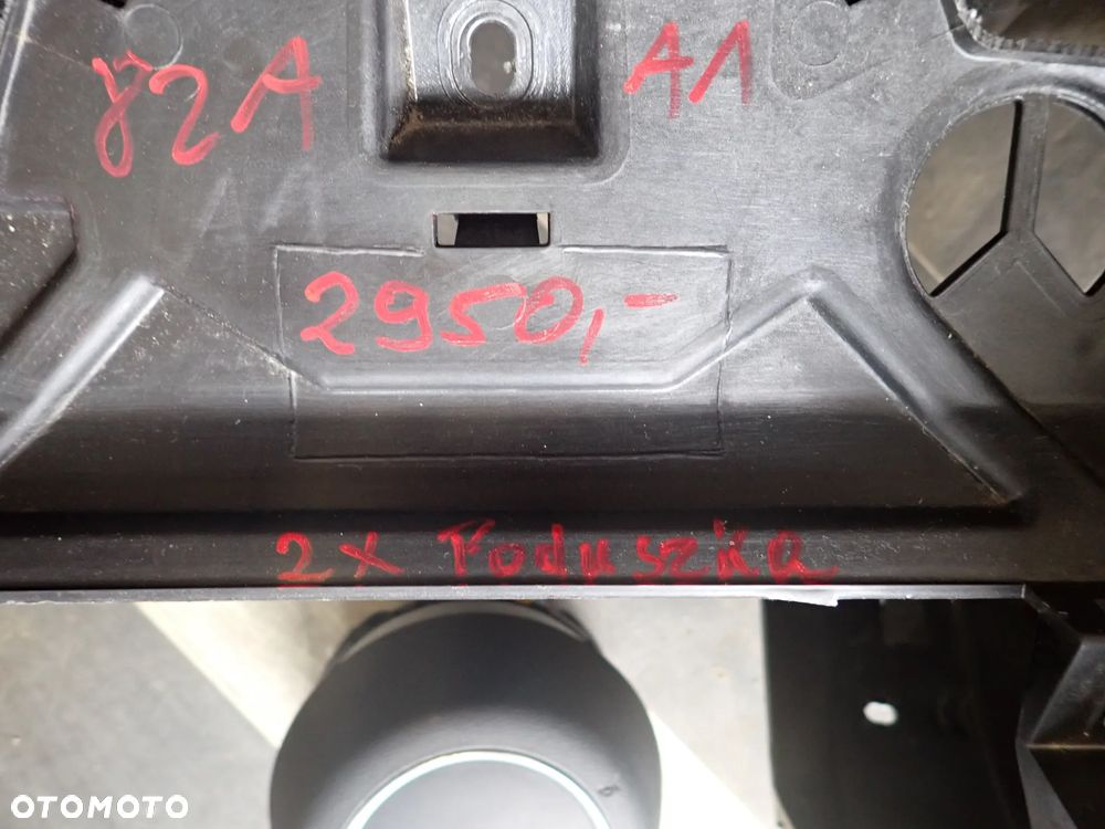 AUDI A1 82A KONSOLA + 2 PODUSZKI ORYGINAŁ - 3