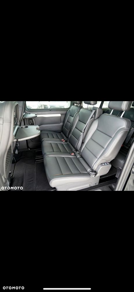 Peugeot Traveller - 14
