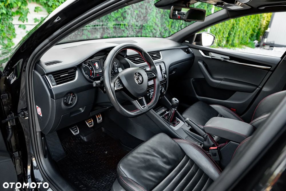 Skoda Octavia 2.0 TSI RS 230 - 18