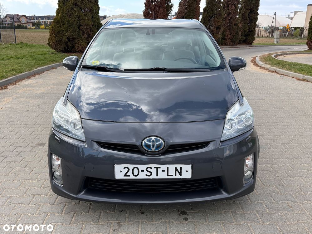 Toyota Prius 1.8 HSD Prestige - 2