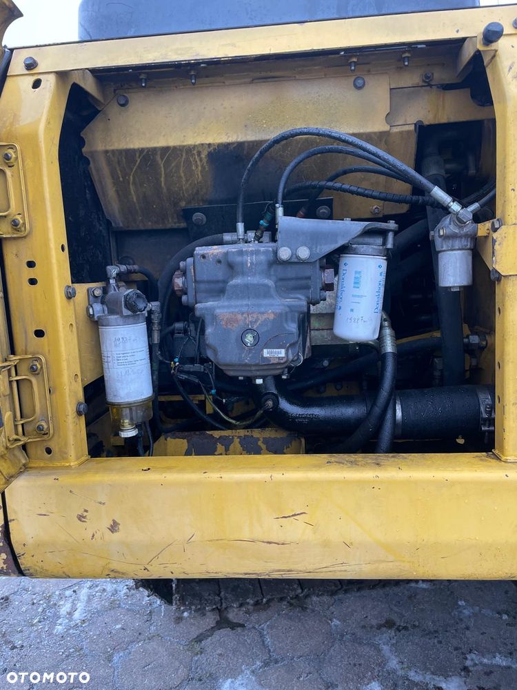 Komatsu PC 290 LC-8 - 5