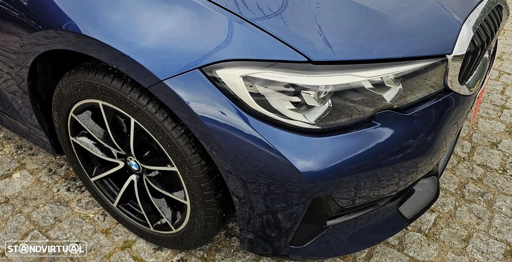 BMW 320 d Aut. Sport Line - 29