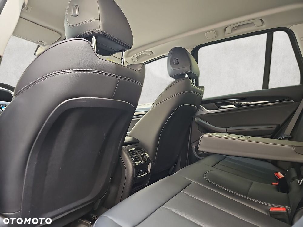BMW X3 - 26