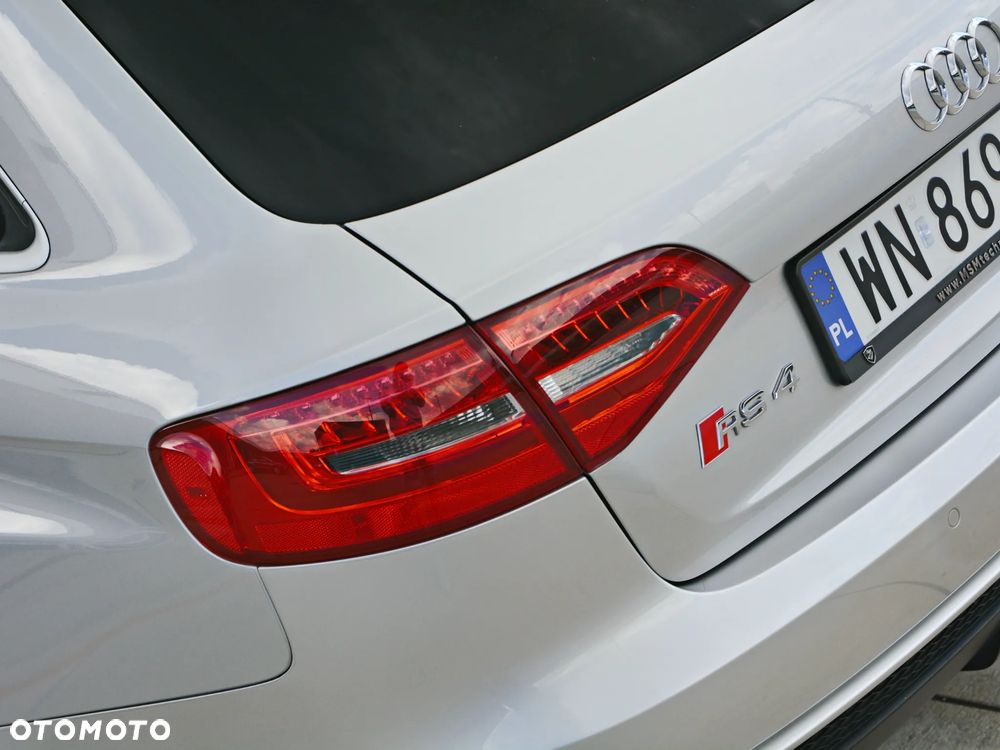 Audi RS4 Avant Avant S tronic - 30