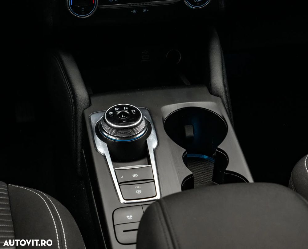 Ford Kuga 2.5 Duratec FHEV AWD ST Line - 18