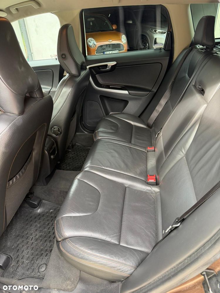 Volvo XC 60 - 6