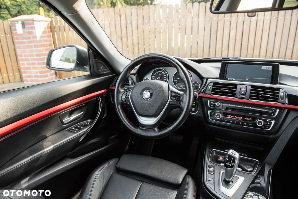 BMW 3GT 328i Sport-Aut Sport Line - 23