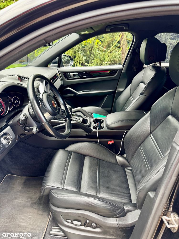 Porsche Cayenne Standard - 9