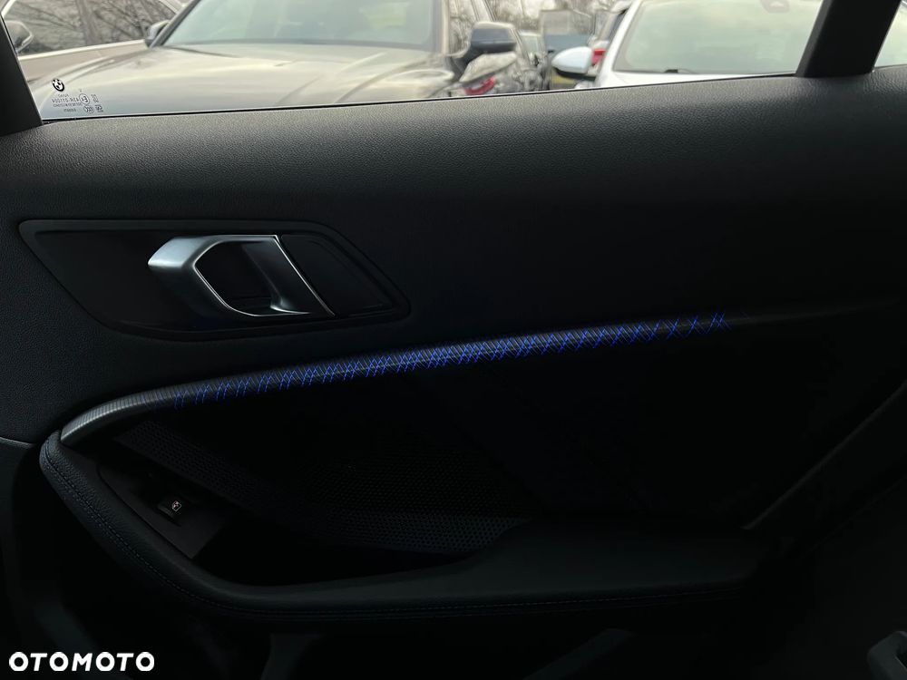 BMW Seria 1 - 24
