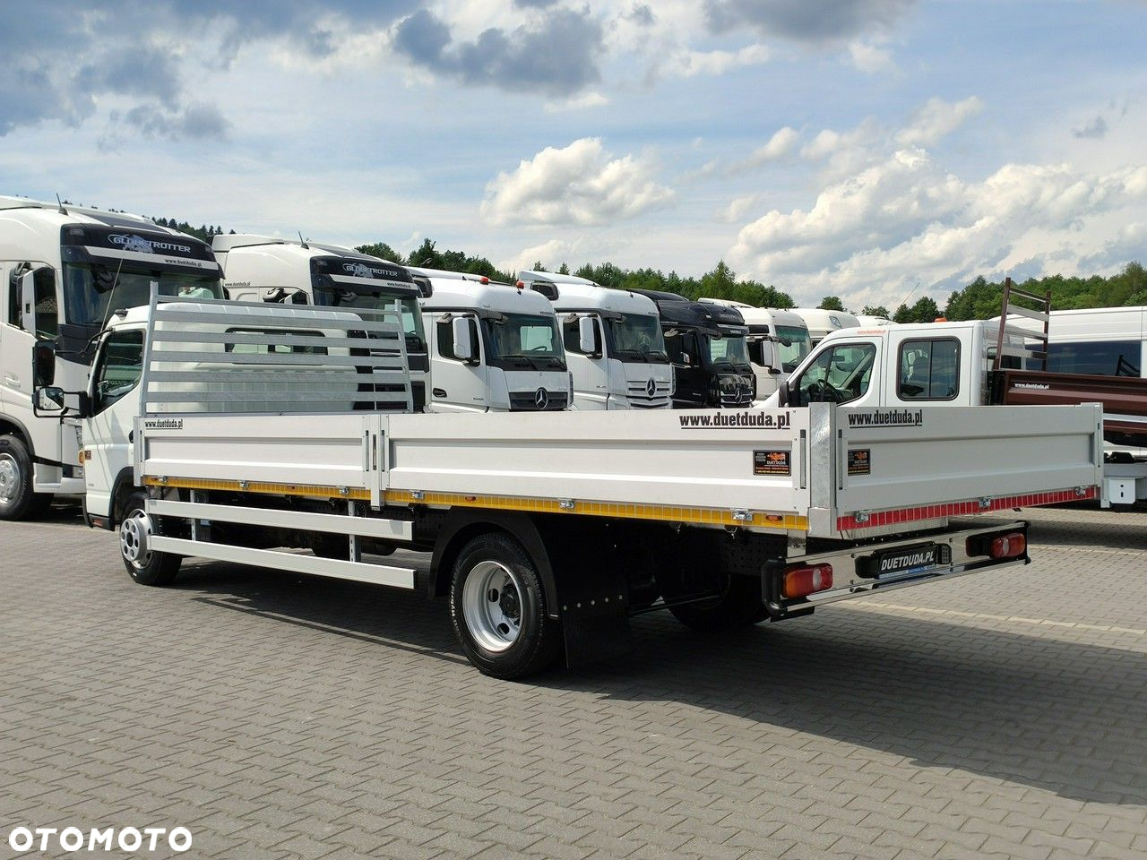 Mitsubishi Canter 7C18 3.0/150 KM Skrzyniowy Automat Klima - 12