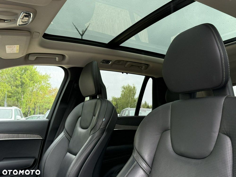 Volvo XC 90 - 11