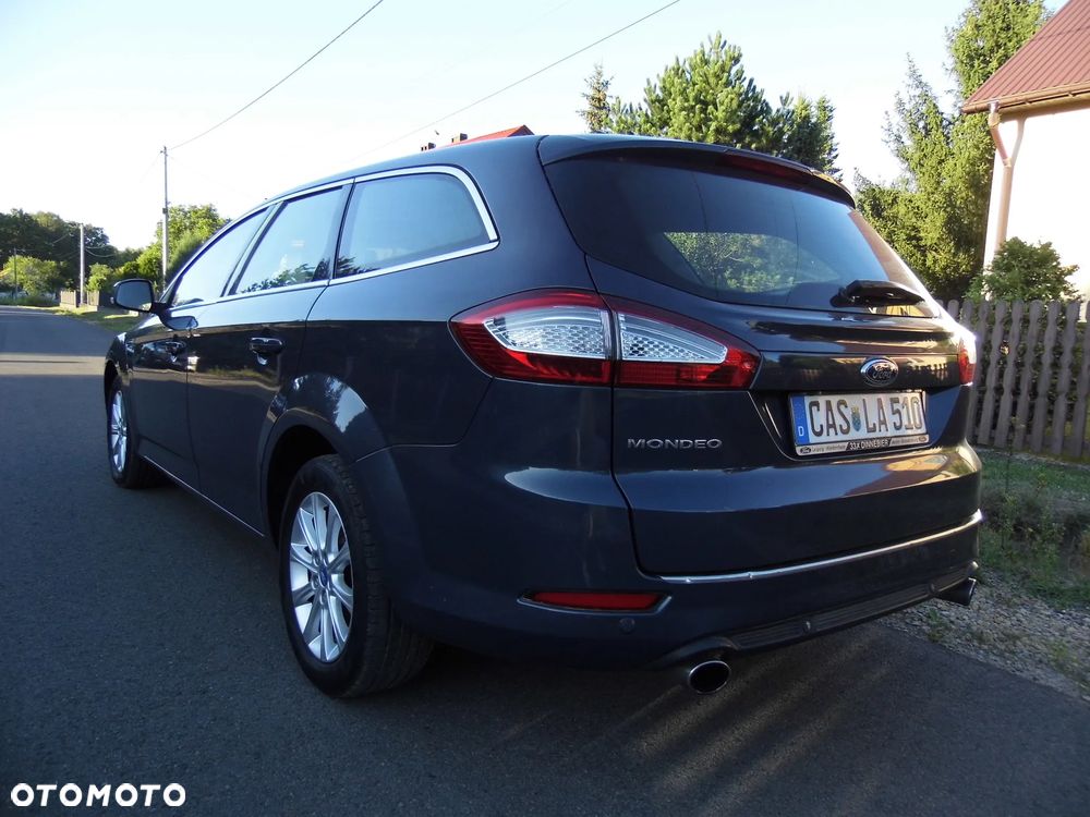 Ford Mondeo 2.0 T Ghia MPS6 - 14