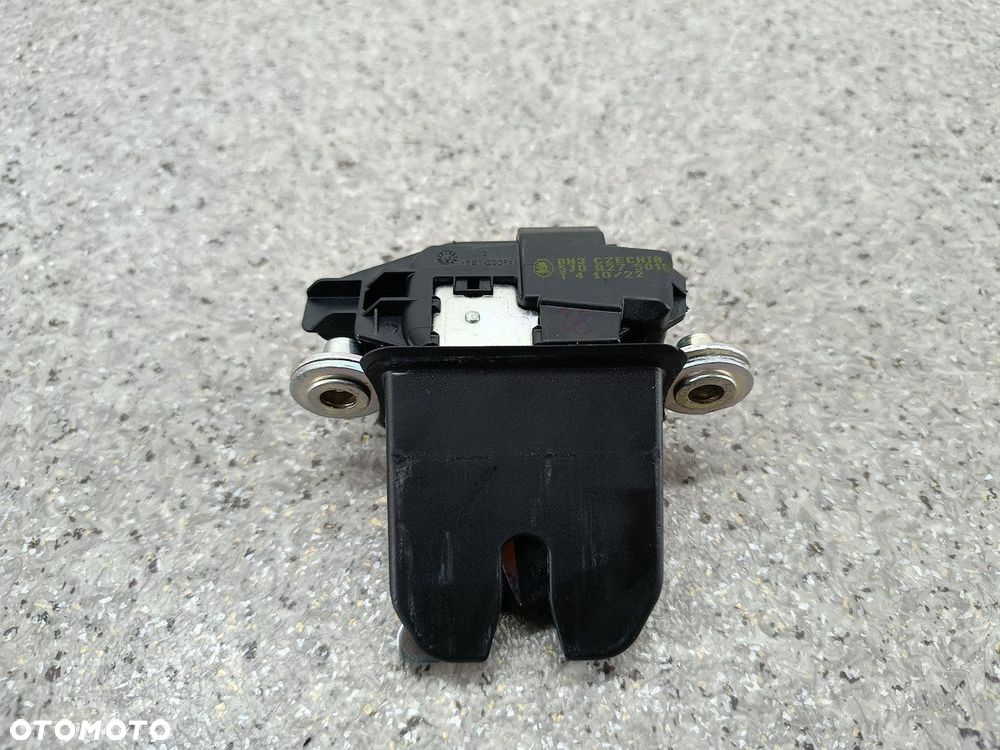 ZAMEK KLAPY SKODA FABIA II 5J0827501D - 1