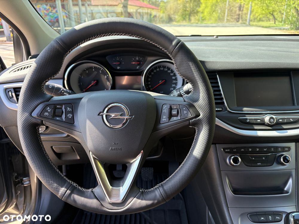 Opel Astra 1.4 T Enjoy - 16