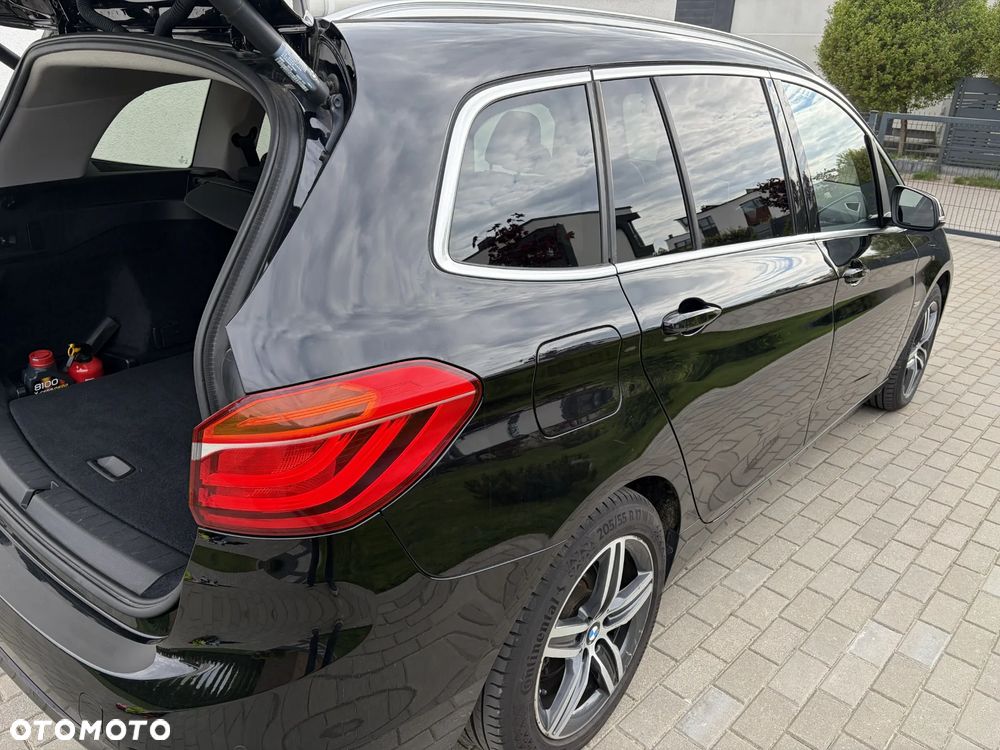 BMW Seria 2 220i Sport-Aut Sport Line - 11