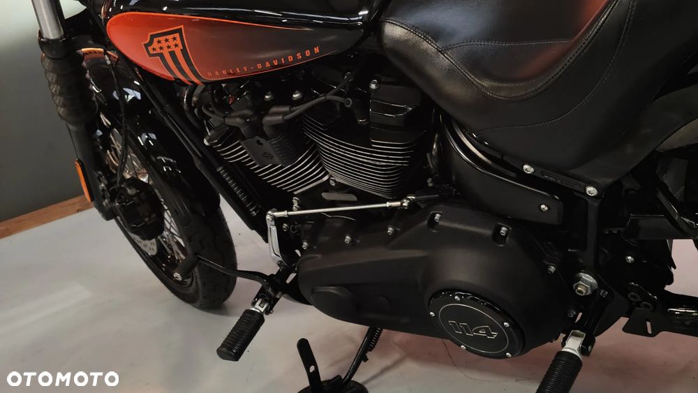 Harley-Davidson Softail Street Bob - 27