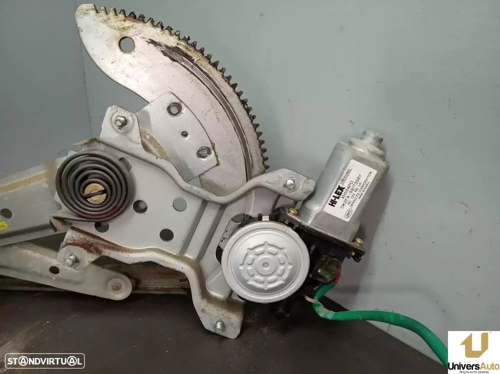 ELEVADOR DE VIDRO FRONTAL ESQUERDO KIA CARENS II LIMUSINA 2005 -OK2FA5973564 - 2