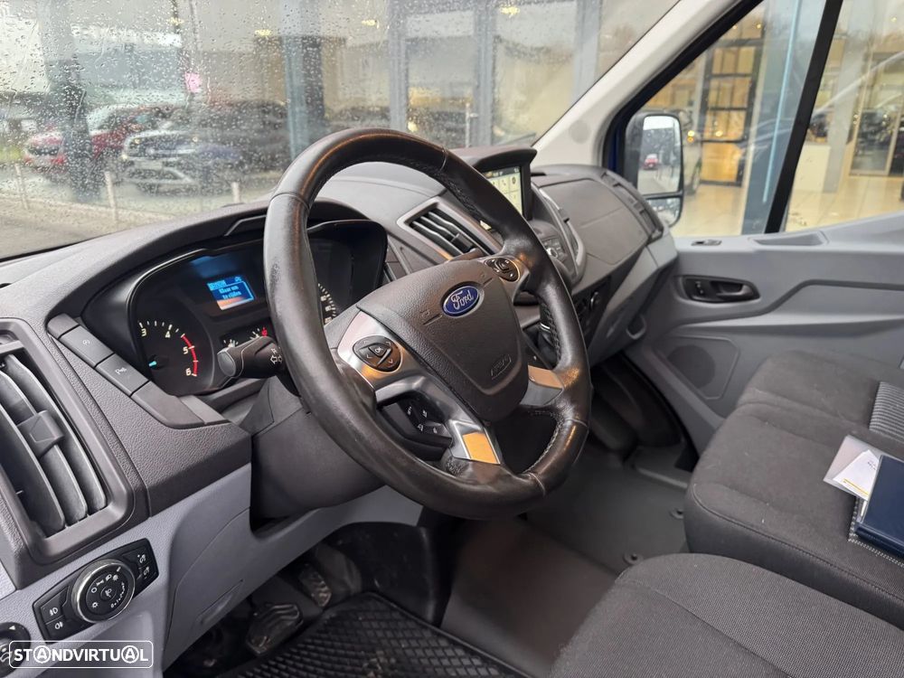 Ford Transit L2H2 2.0 TDCI Caixa automática - 130 CV - 6