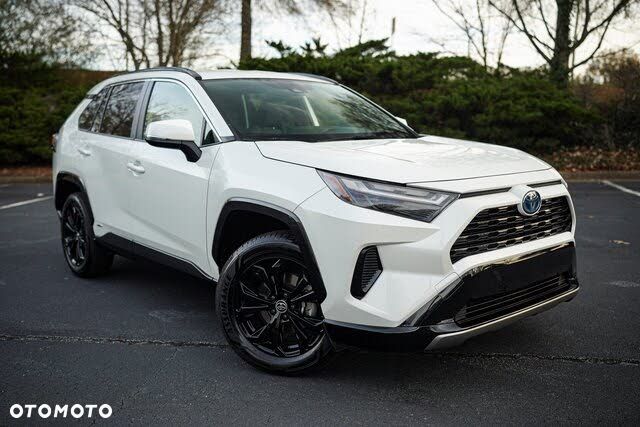 Toyota RAV4 - 1