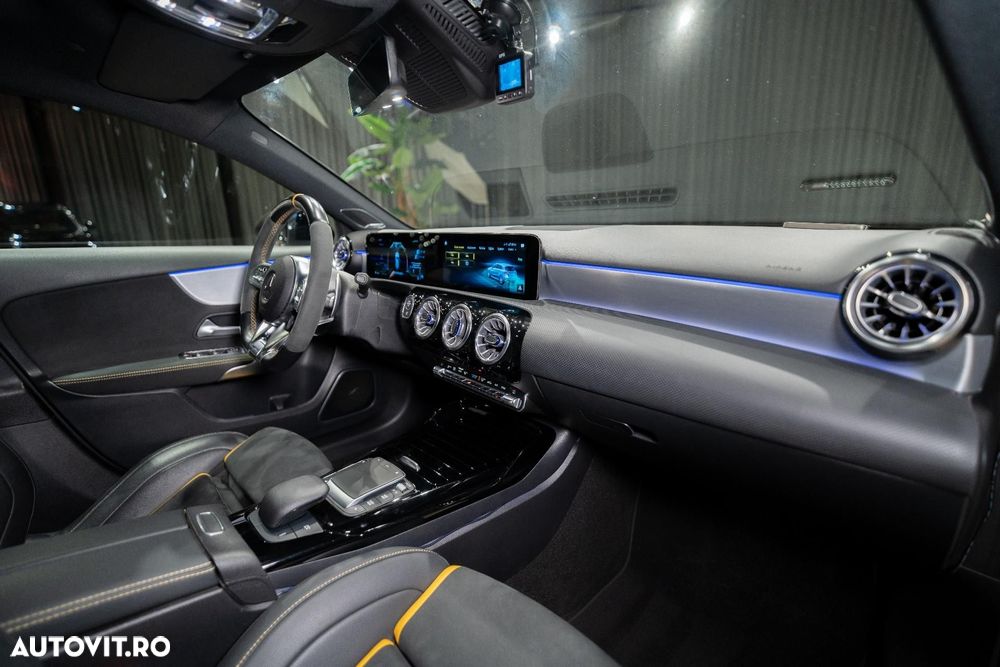 Mercedes-Benz A 45 AMG S 4Matic+ AMG Speedshift DCT 8G Edition 1 - 27