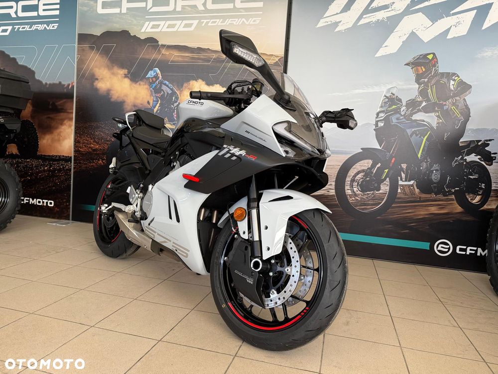 CFMoto 675SR - 4