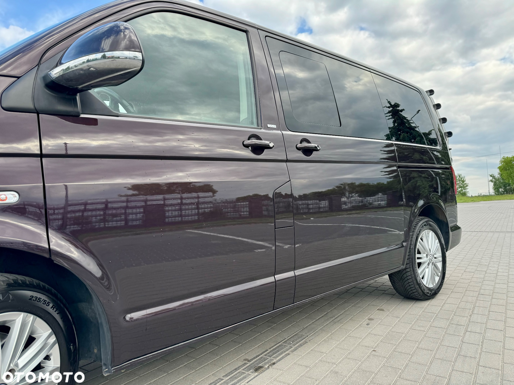 Volkswagen Multivan - 10