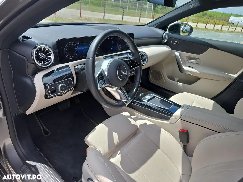 Mercedes-Benz A 250 e 8G-DCT - 10