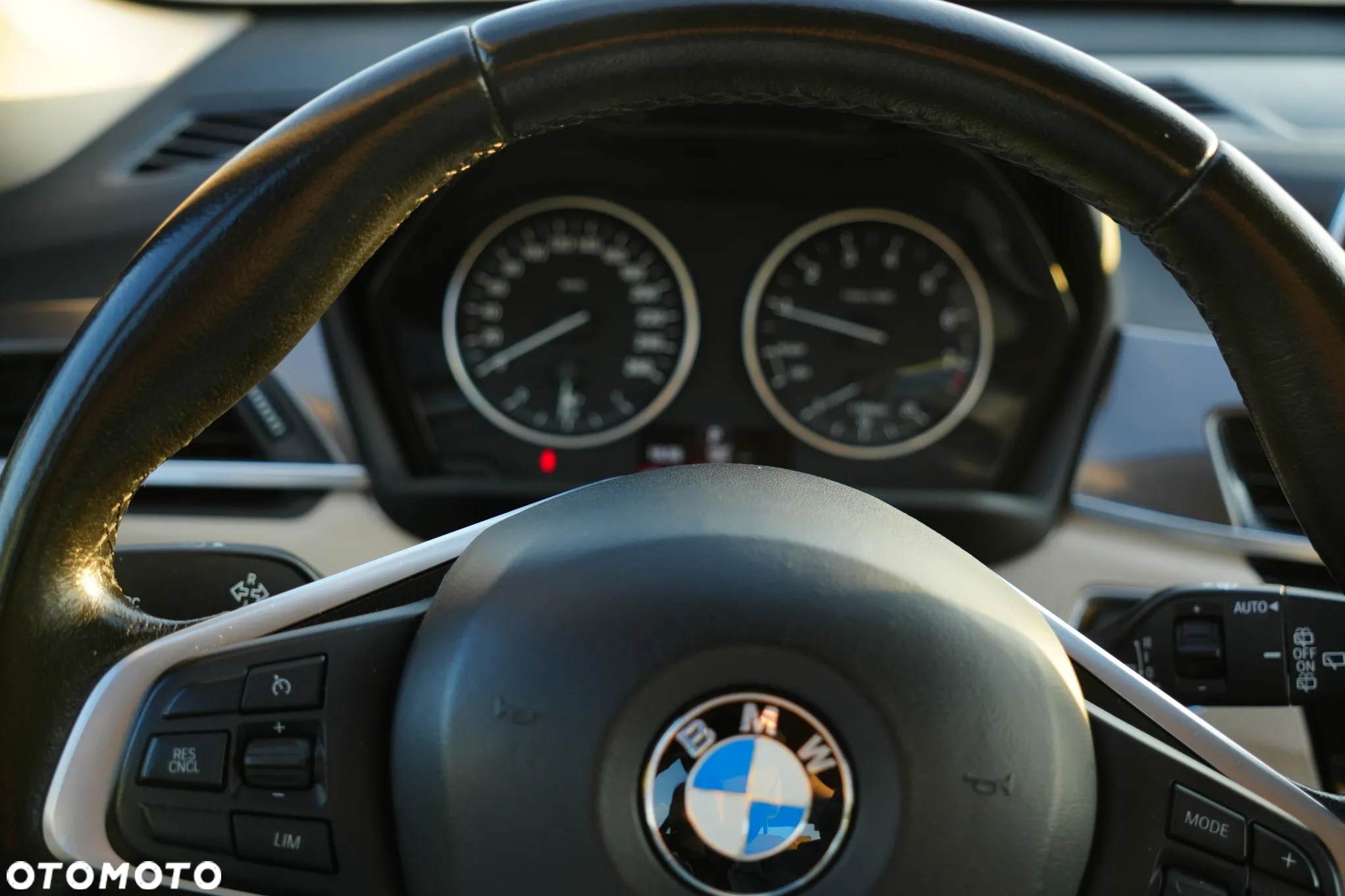BMW X1 sDrive18i Advantage - 20