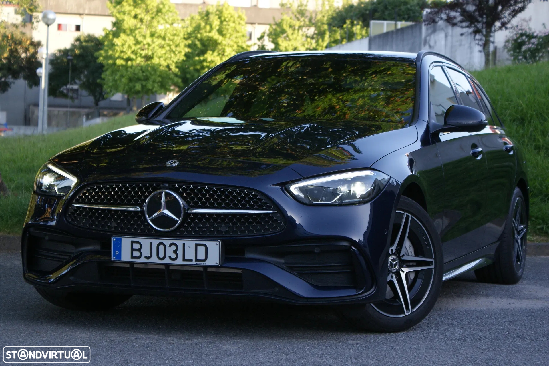 Mercedes-Benz C 300 e AMG Line - 2