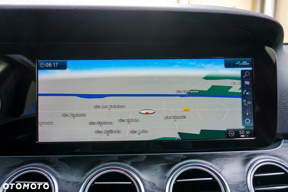 Mercedes-Benz Klasa E 200 CGI BlueEFFICIENCY Automatik Avantgarde - 33
