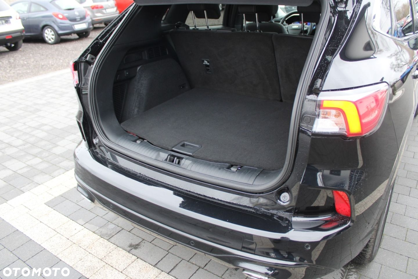 Ford Kuga - 8