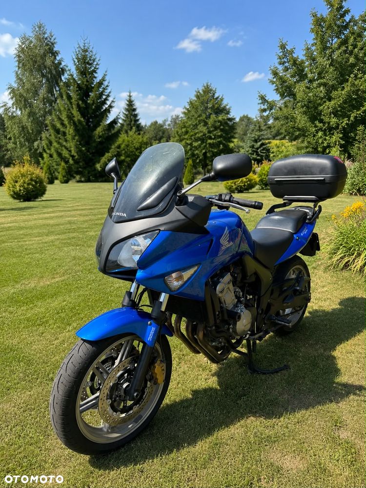 Honda CBF - 1