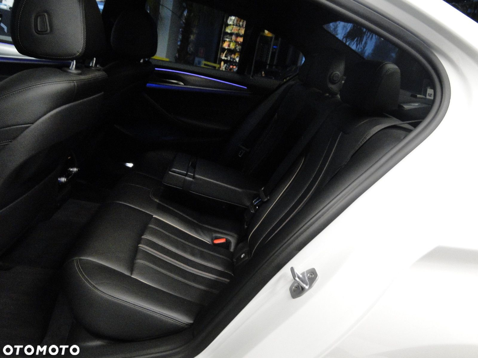 BMW Seria 5 M550d xDrive - 18