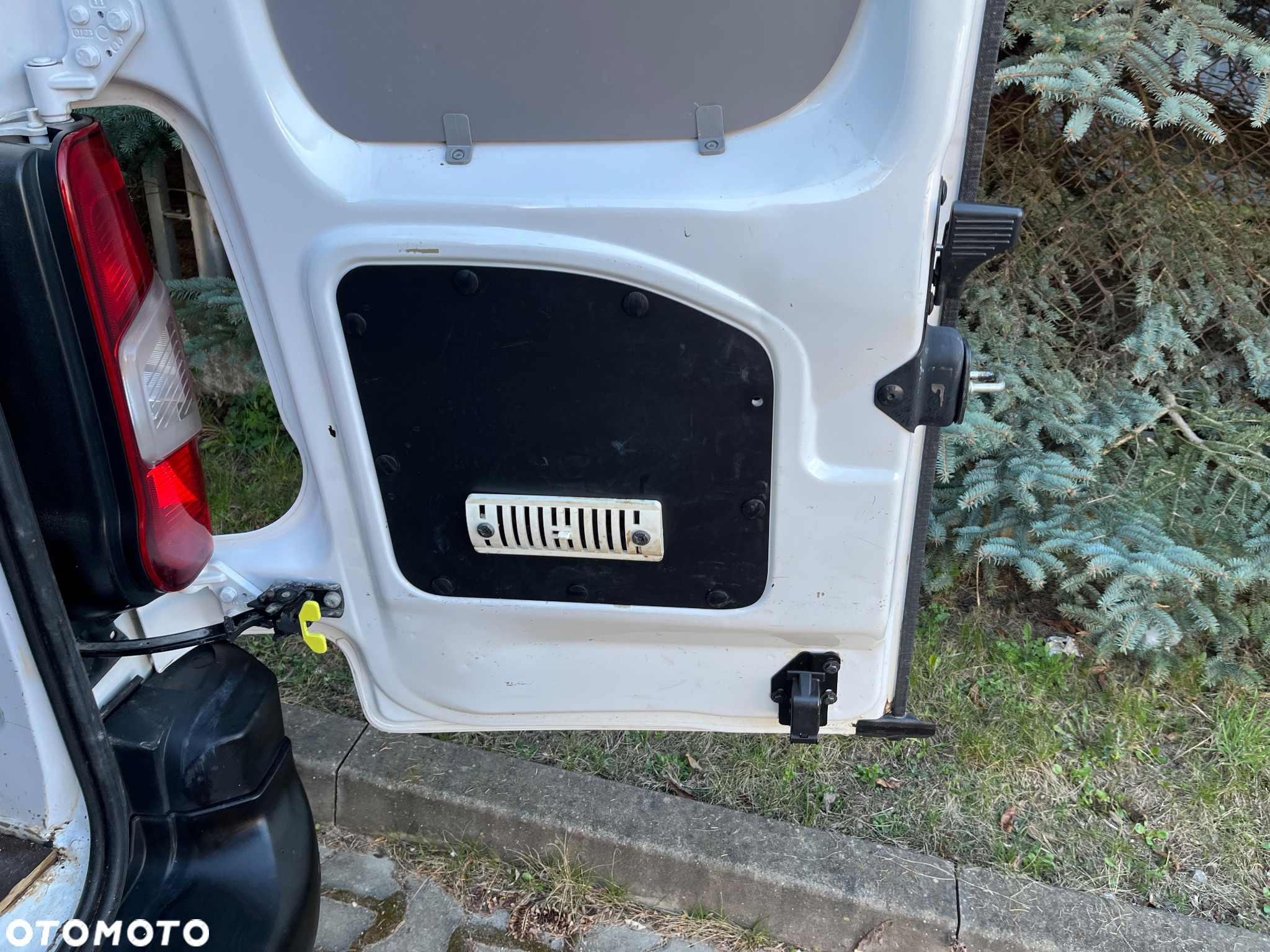 Peugeot Partner 1.5 BlueHDI S&S L2 (bryg.) - 12