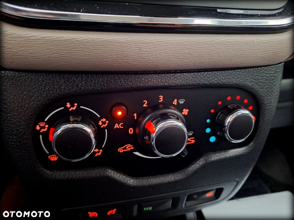 Dacia Lodgy 1.6 Laureate - 16