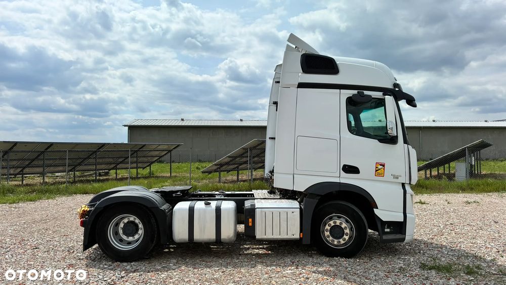 Mercedes-Benz Actros - 10
