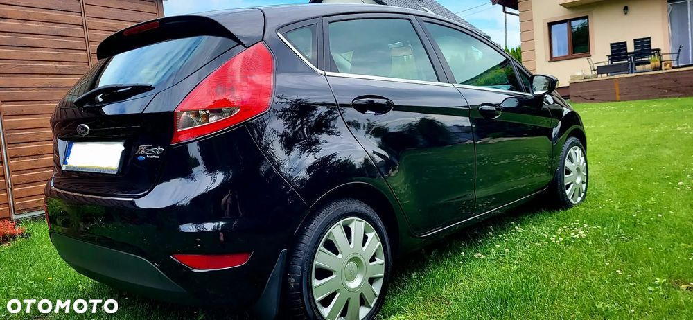Ford Fiesta 1.25 Silver X plus EU5 - 26