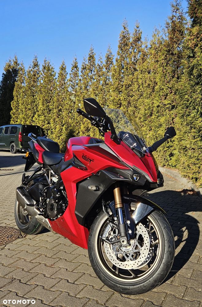 Suzuki GSX 1000 - 4