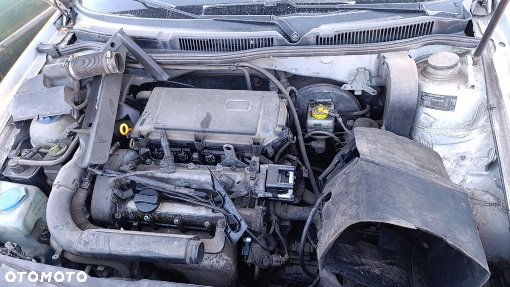 36062 VW golf IV model od 98-06 silnik 1.4 16V 75 km APE skrzynia DUW lakier LB7Z - 9