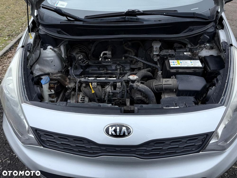 Kia Rio 1.2 Dream Team Edition - 24
